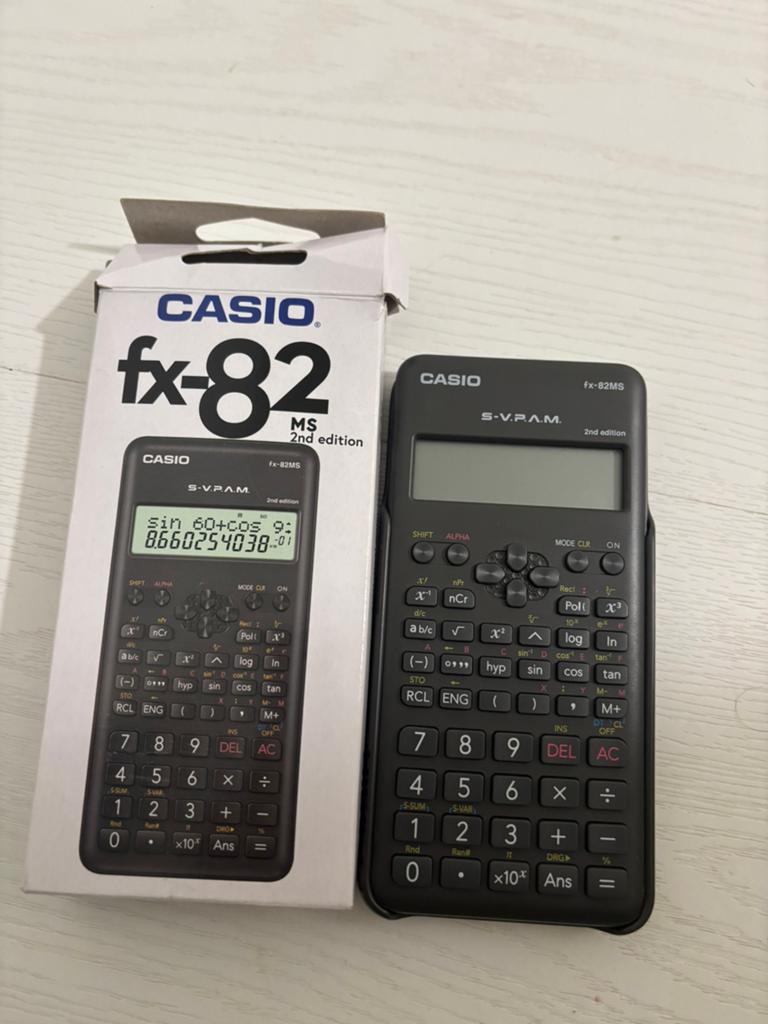 Casio fx-82 rekenmachine, Ophalen of Verzenden, Zo goed als nieuw