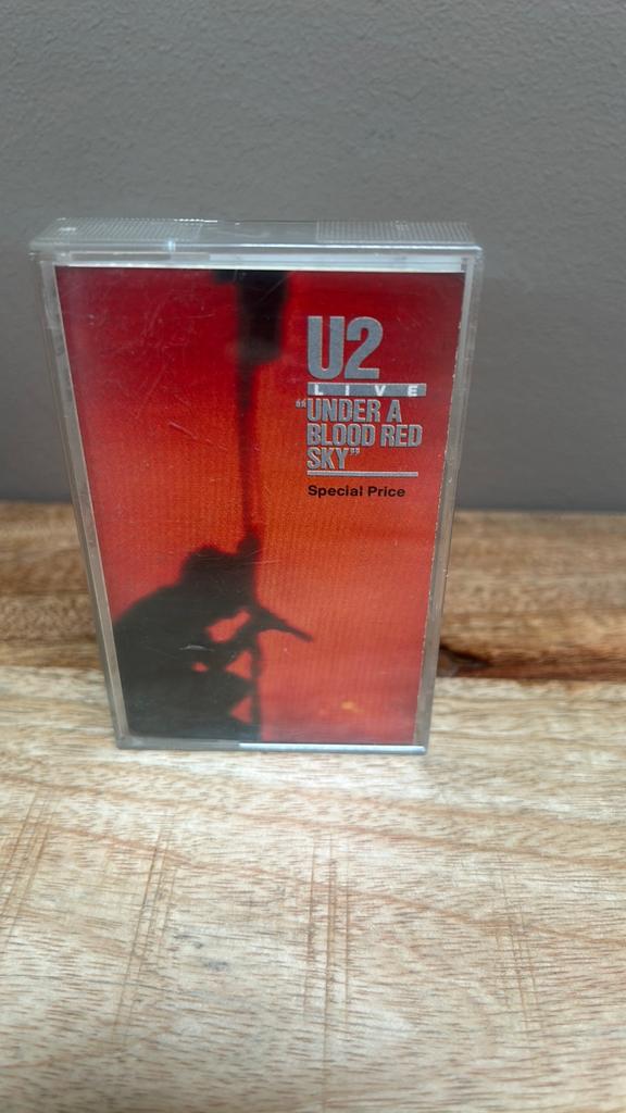 U2 - Under A Blood Red Sky (Cassette), Gebruikt, 1 bandje, Ophalen of Verzenden, Origineel