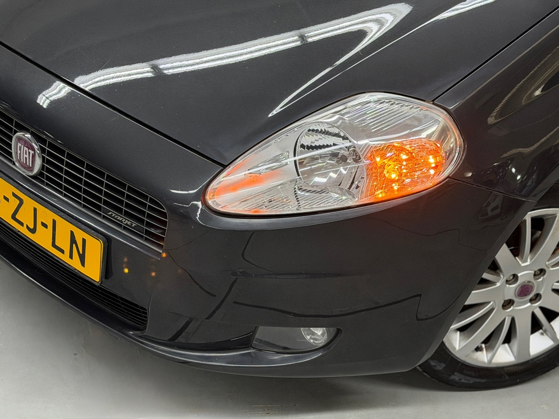 Fiat Grande Punto 1.4-16V Emotion 6Bak Cruise N.DIST RIEM 1, Auto's, Fiat, Voorwielaandrijving, Metallic lak, 400 kg, Grande Punto