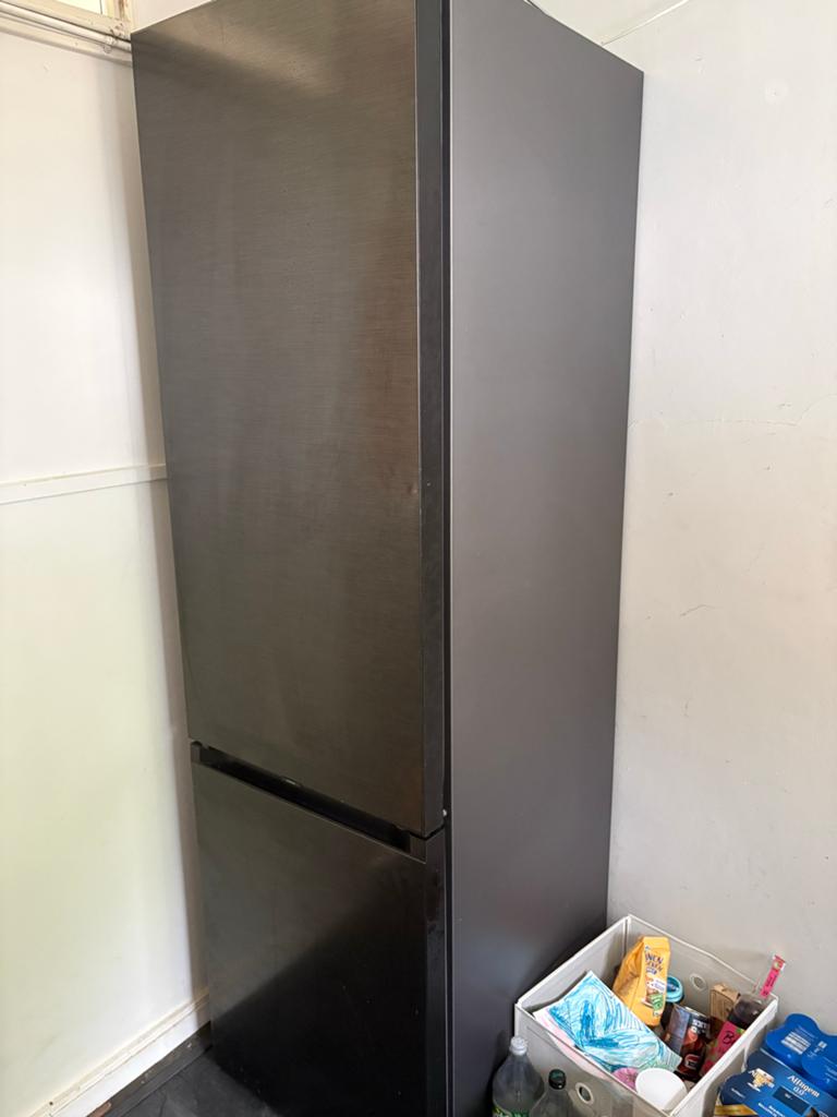 Samsung RB38A7B6AB1 Koelvriescombinatie No Frost, Witgoed en Apparatuur, Koelkasten en IJskasten, Ophalen, Gebruikt, 200 liter of meer