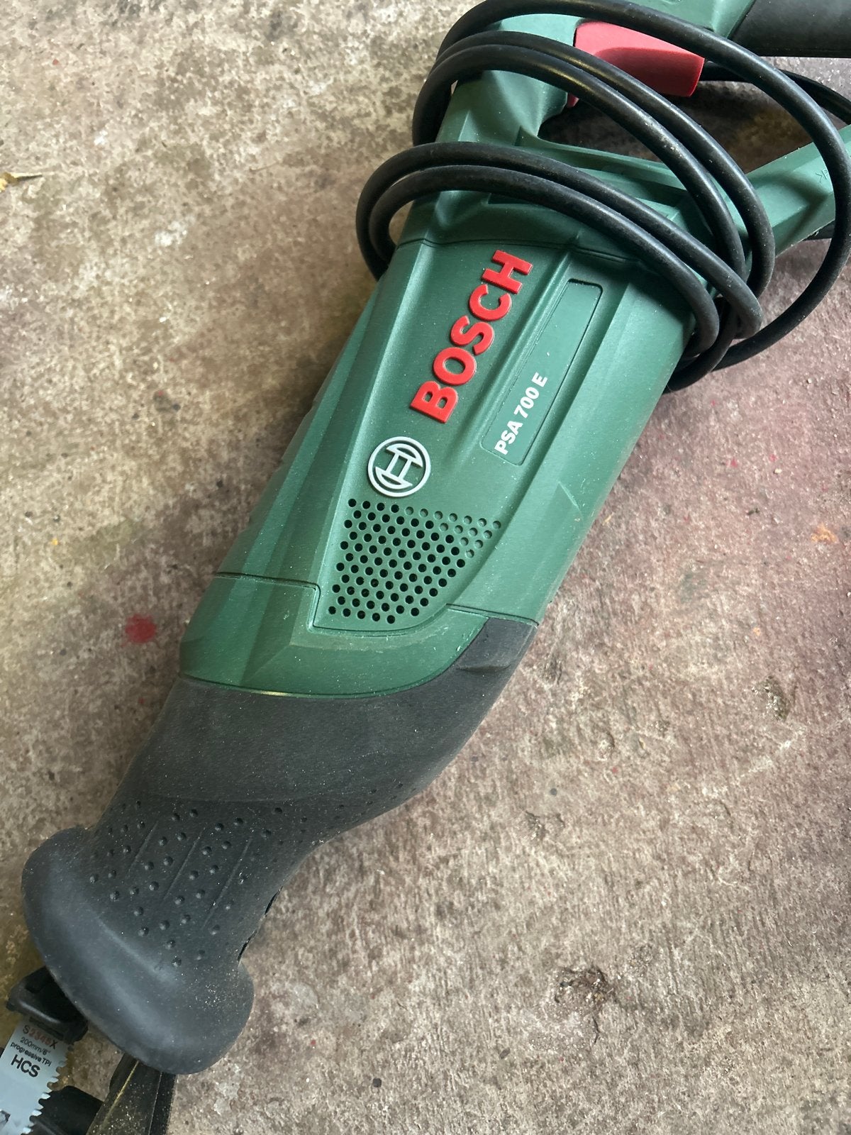 Bosch PSA 700 E Reciprozaag - Krachtig en Betrouwbaar, Gebruikt, 70 mm of meer, 600 tot 1200 watt, Ophalen of Verzenden