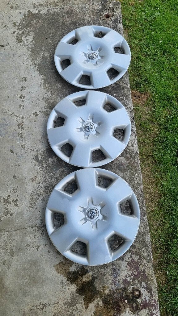 Set van 3 / 15-inch wieldoppen –alle Toyota-modellen, Auto diversen, Ophalen of Verzenden, Zo goed als nieuw