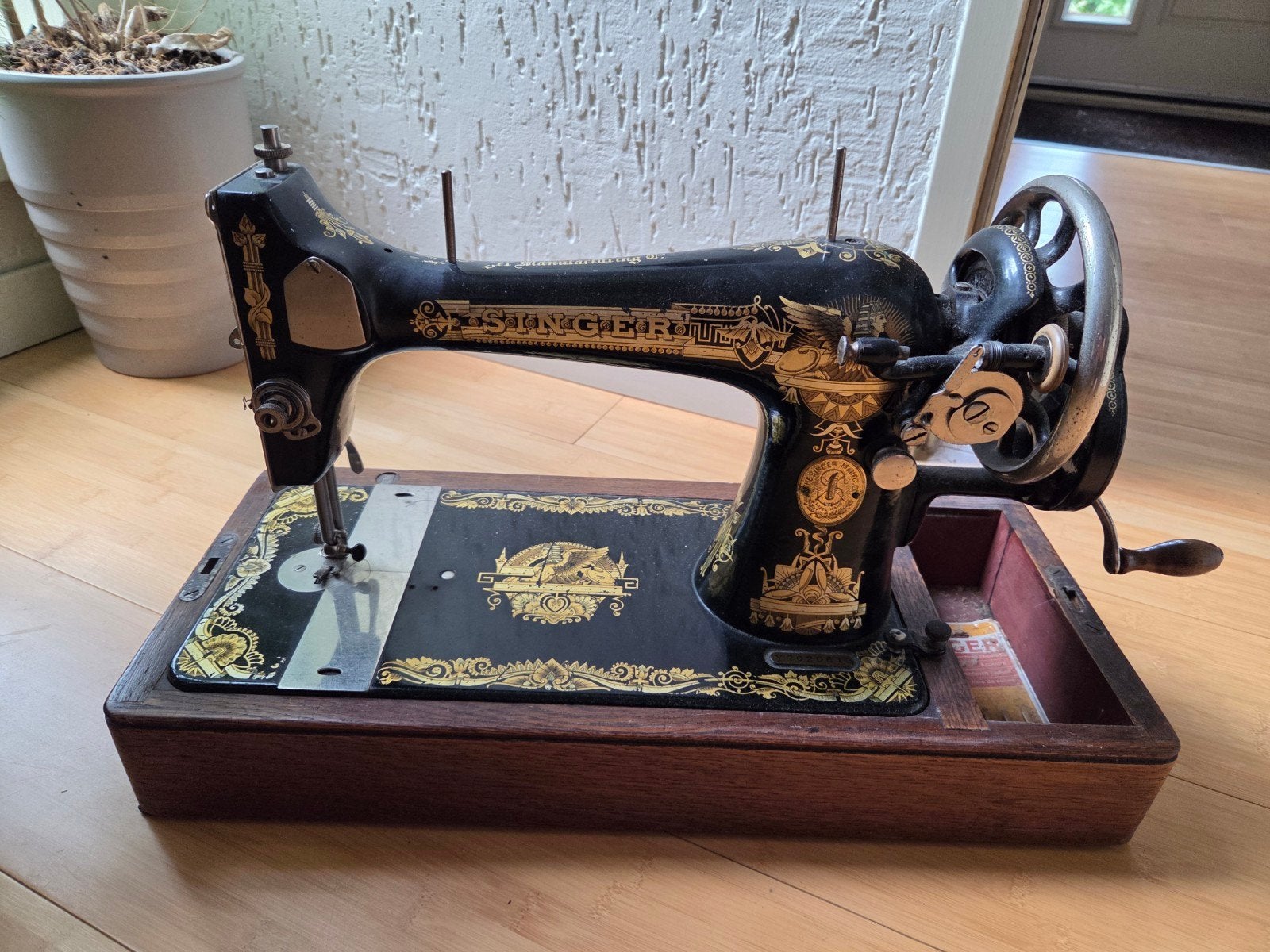 Antieke Singer Naaimachine met Houten Kap - Model Y7020610, Ophalen