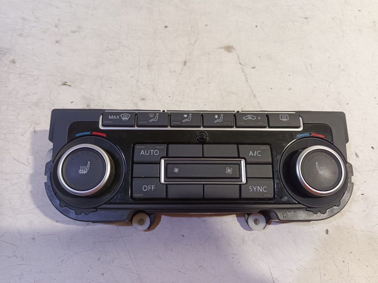 Bedieningspaneel kachel Volkswagen Golf, Onderdelen@venauto.nl, Van der Ven Autorecycling B.V., Gebruikt, Ettenseweg 76, 4706 PB Roosendaal, The Netherlands