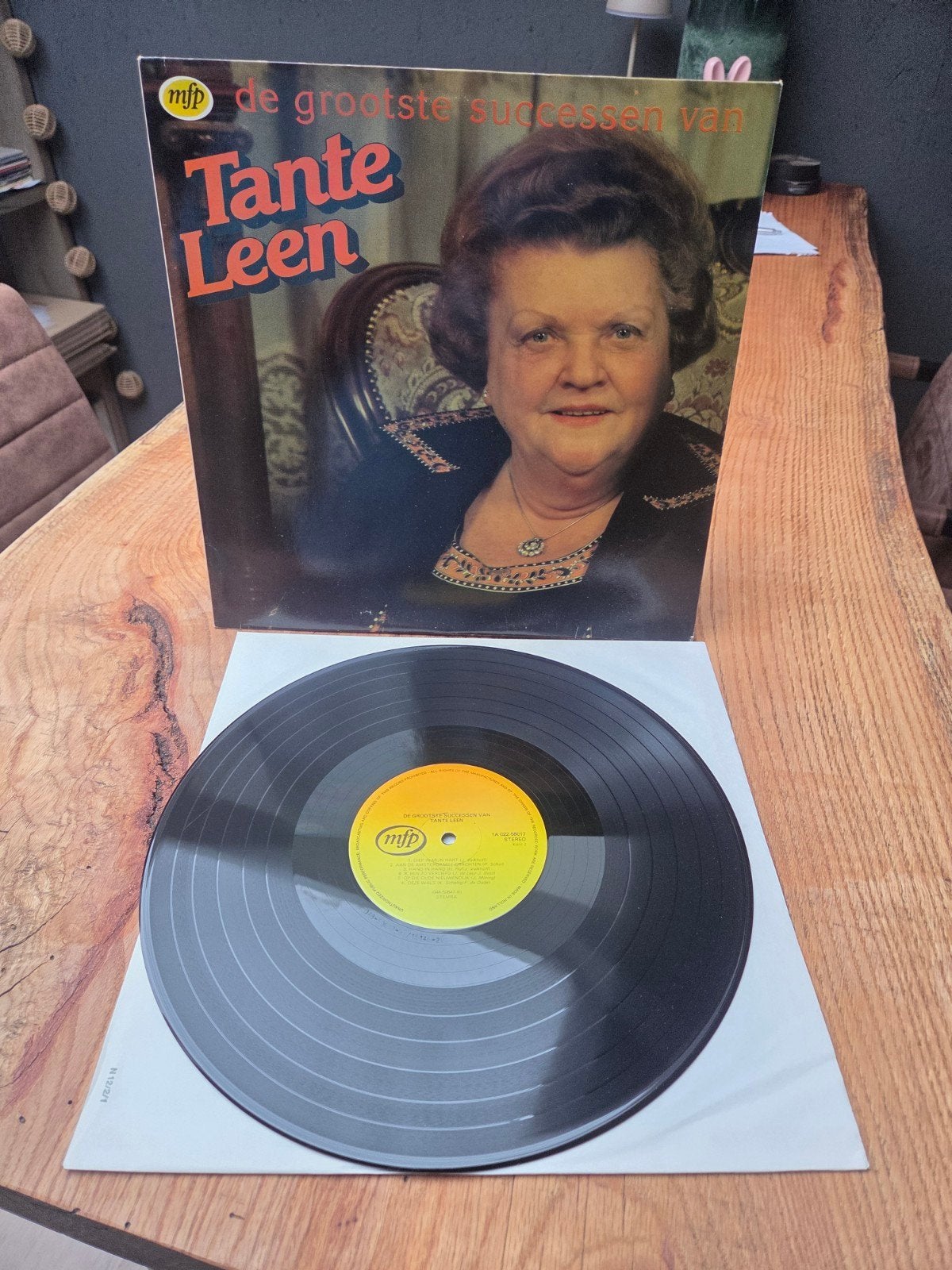 Tante Leen - De Grootste Successen Van (LP), LP, Gebruikt, Ophalen of Verzenden, Levenslied of Smartlap