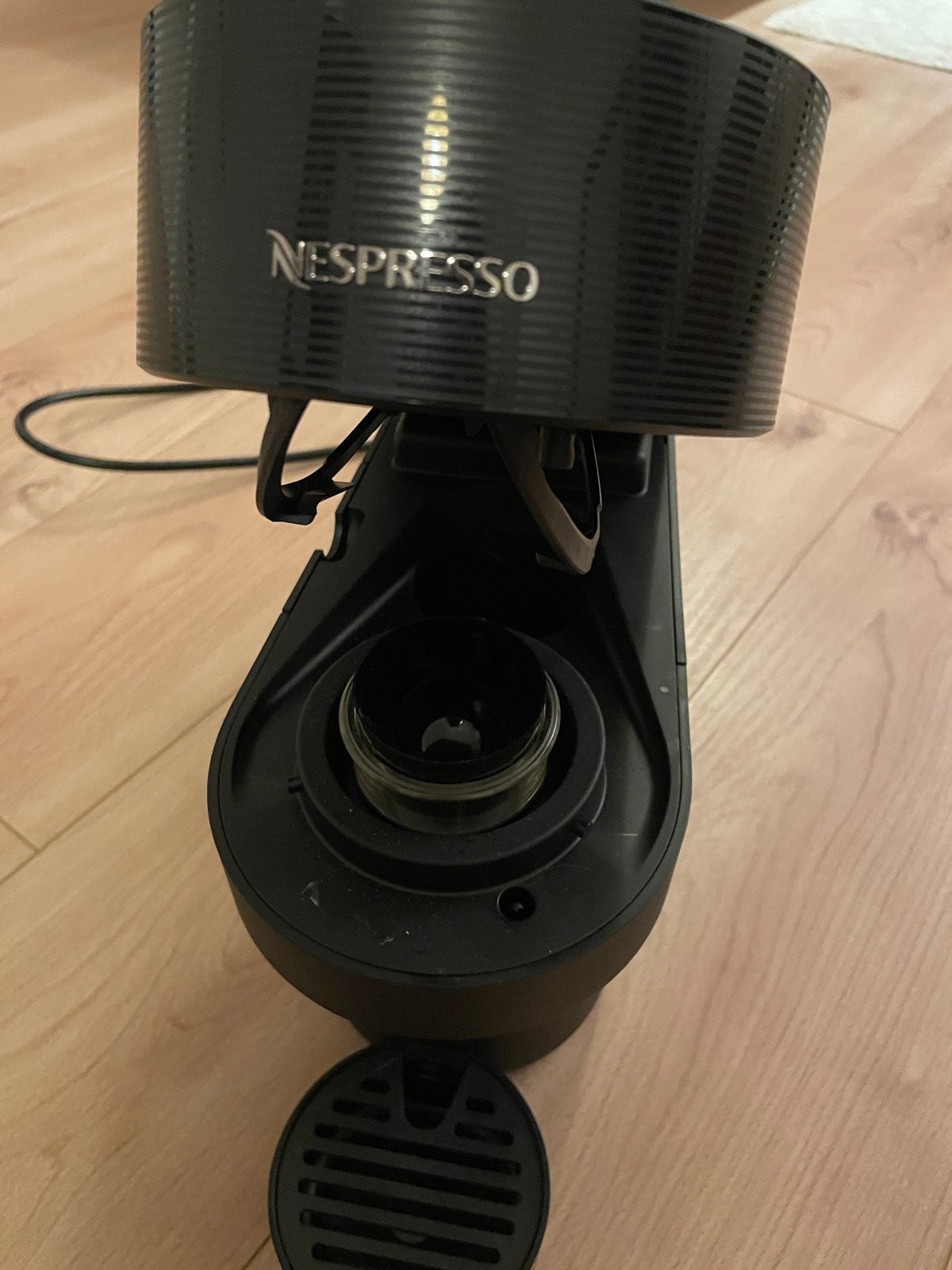 Nespresso Vertuo Pop koffiemachine - Zwart, Ophalen, Koffiemachine, Zo goed als nieuw, 2 tot 4 kopjes