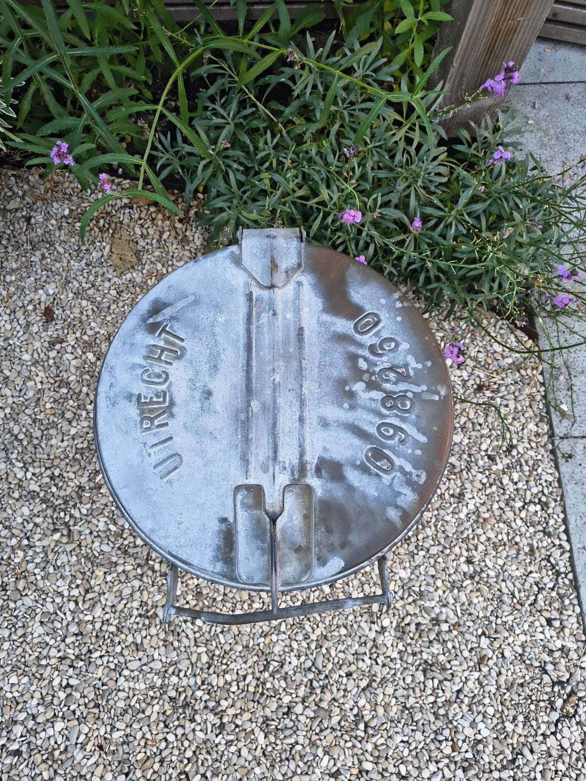 Metalen/zinken vuilnisbak met deksel - Utrecht, Ophalen
