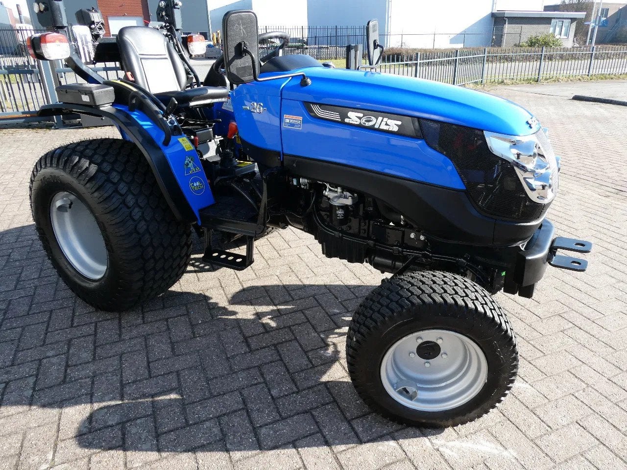 Solis 26 4wd / 0002 Draaiuren / Brede Gazonbanden, Overige merken, Gebruikt, Mathijs Merkelijn, Mathijs@minitrekkers.nl