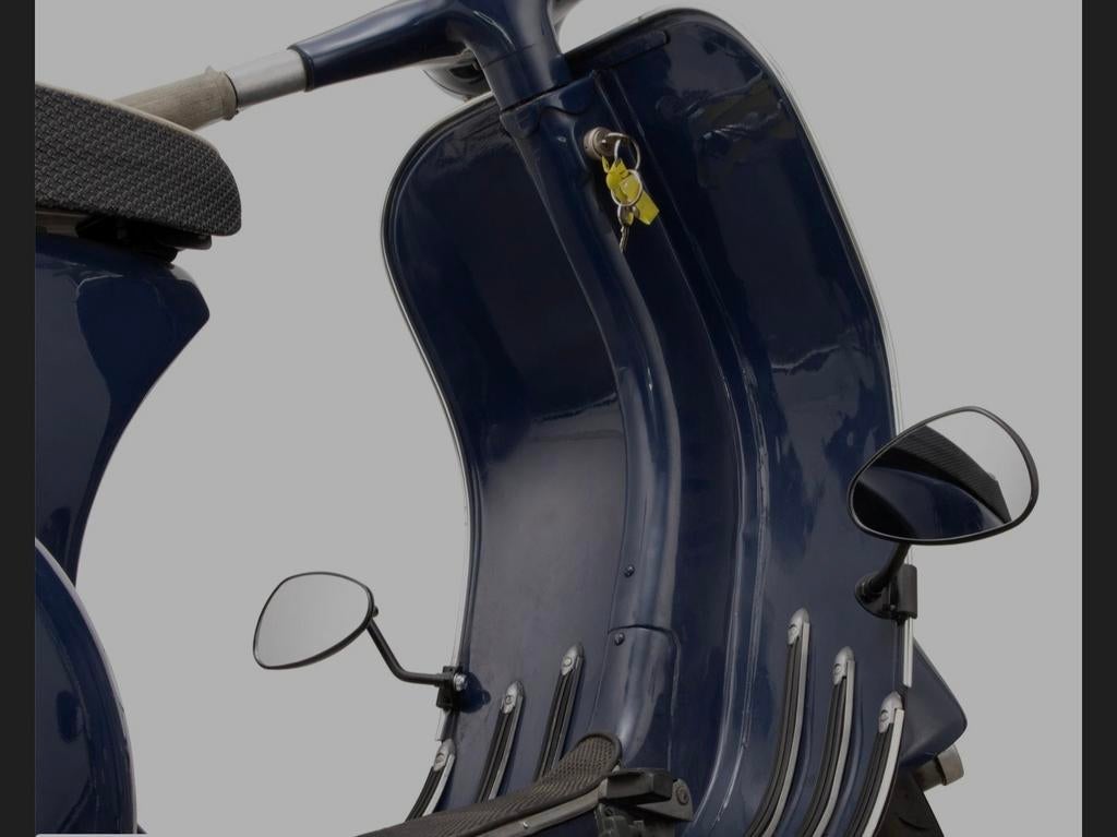 Beenschild klem spiegel links. Vespa., Fietsen en Brommers, Brommeronderdelen | Scooters, Ophalen of Verzenden, Zo goed als nieuw