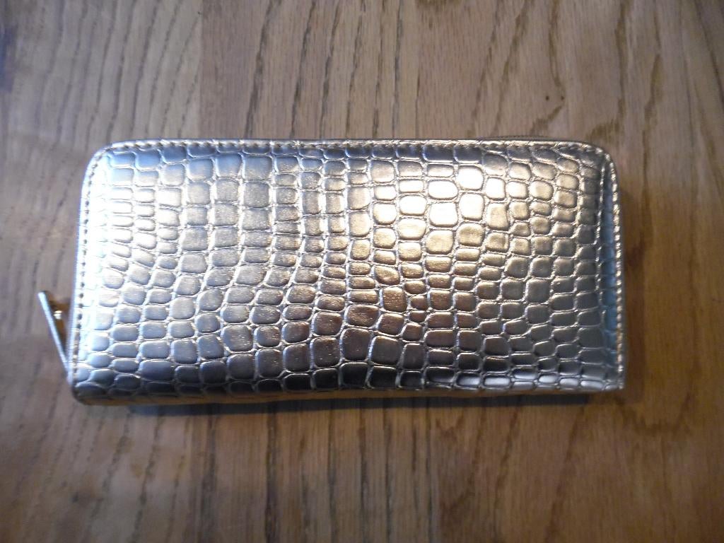 goudkleurig gala tasje met rits nieuw 10x20 cm veel  vakjes, Ophalen of Verzenden, Nieuw, Overige kleuren, Avondtasje