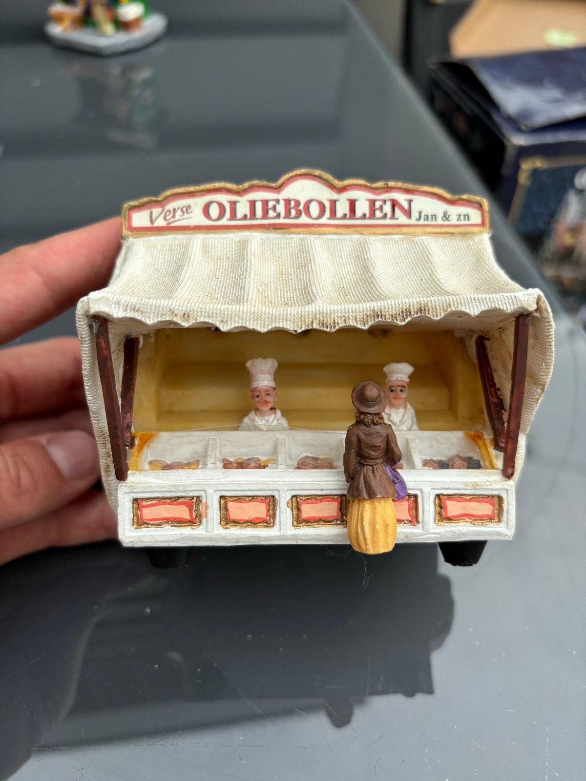 Verlicht Oliebollenkraam Kerstdorp Miniatuur, Ophalen of Verzenden, Zo goed als nieuw