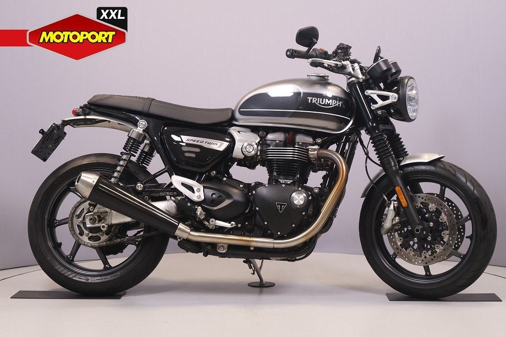 Triumph SPEED TWIN 1200 (bj 2020), Triumph Motocycles, Triumph.Benelux@triumph.co.uk, Overig, De Droogmakerij 40A
1851 LX   Heiloo, NL
