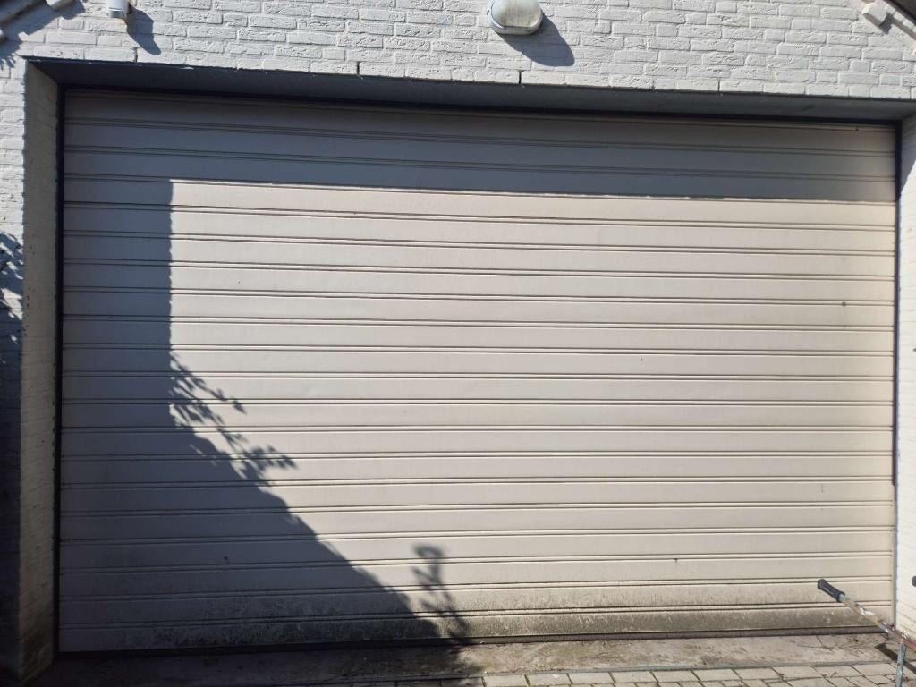 Roldeur electrisch 4500x2875mm, Ophalen, Kunststof, Gebruikt, Garagedeur