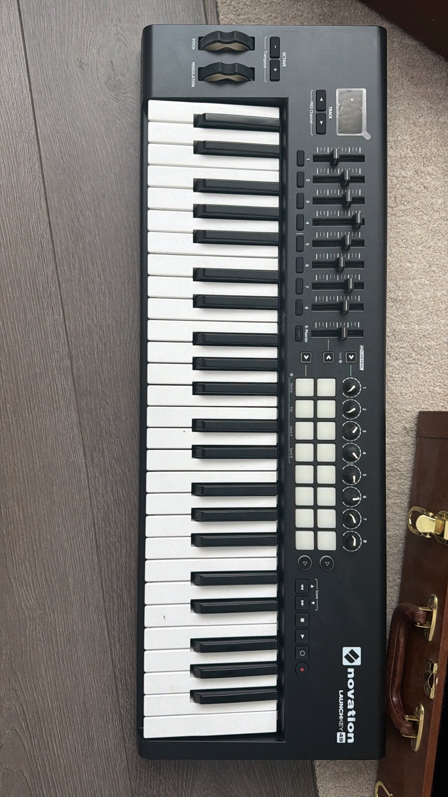 Novation Launchkey 49 MIDI Keyboard Controller, Muziek en Instrumenten, Keyboards, Zo goed als nieuw, Aanslaggevoelig, Ophalen