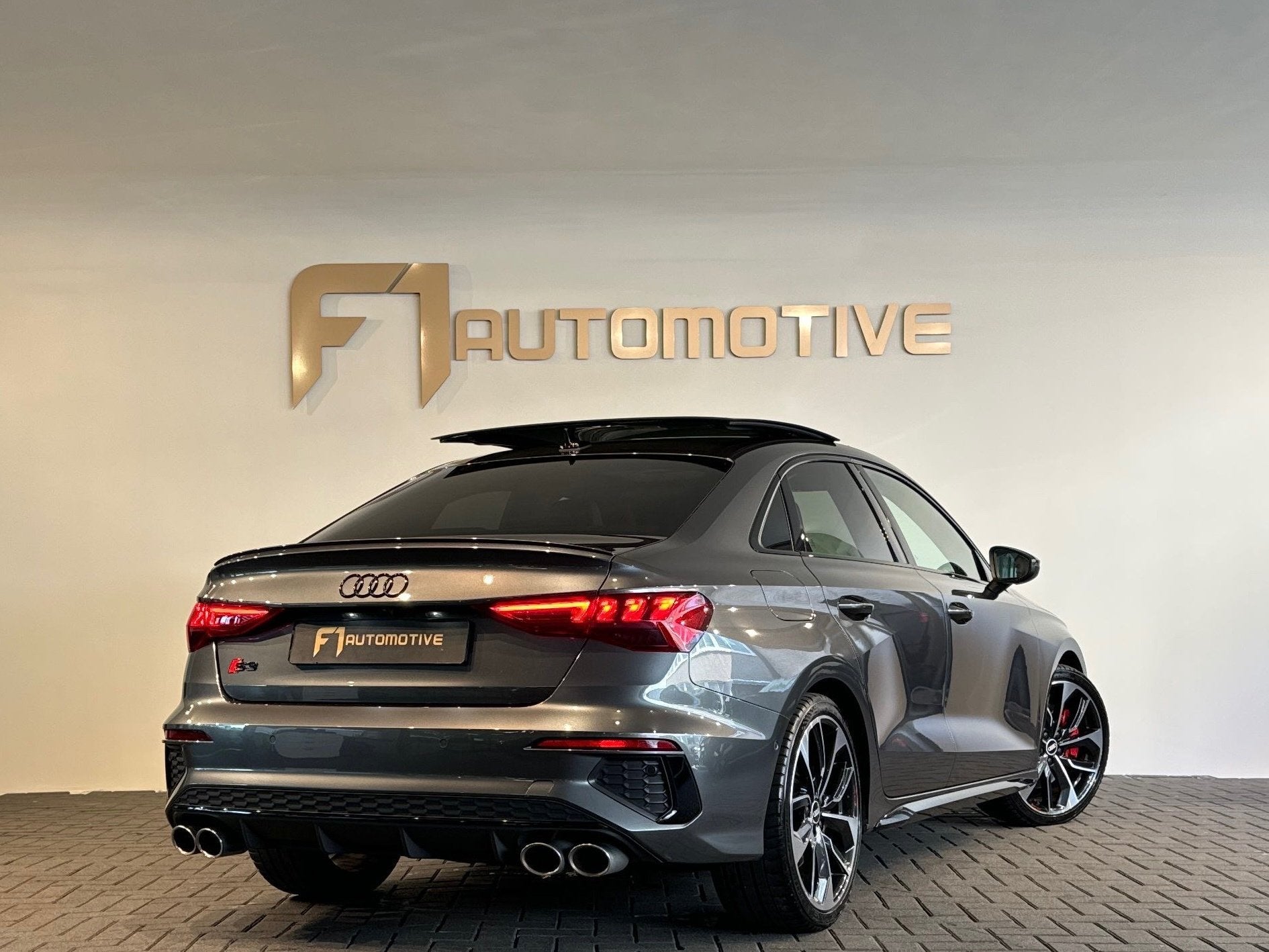 Audi S3 Limousine 2.0 TFSI quattro Pano|RS Seat|Memory|Massa, Auto's, Automaat, S3, Gebruikt, 4 cilinders
