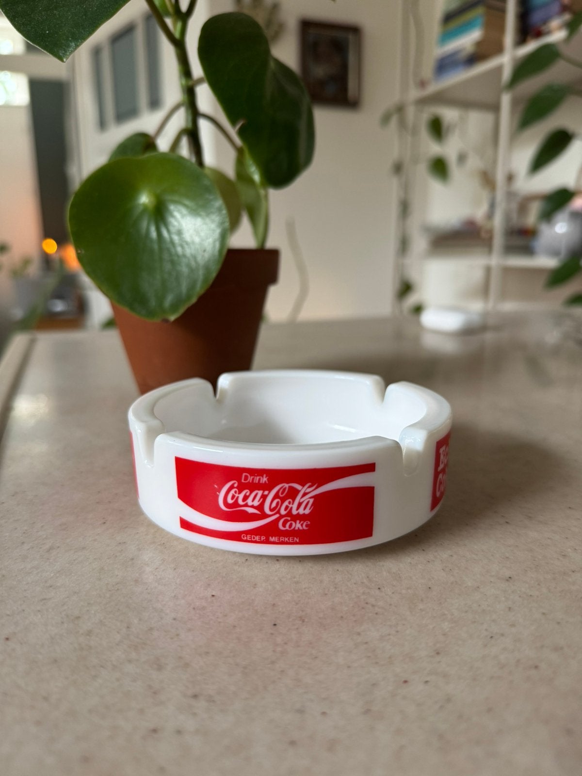 Vintage Coca-Cola “Echt is Echt, Coke is Coke” ashtray, Ophalen of Verzenden, Zo goed als nieuw, Gebruiksvoorwerp