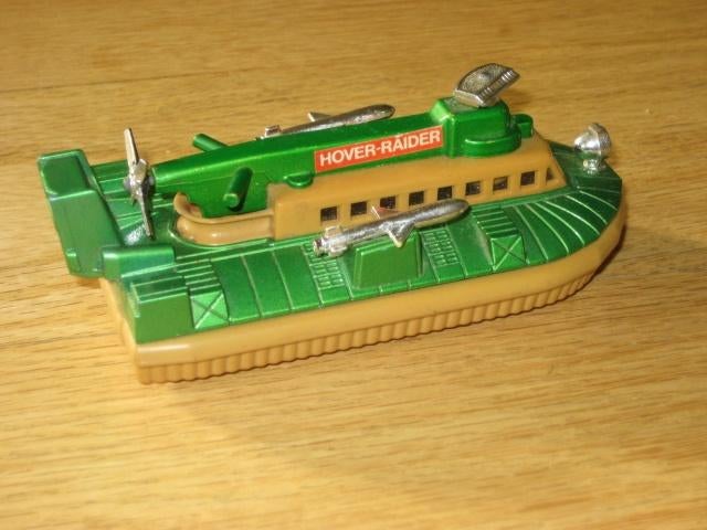 Matchbox Lesney Hover-craft Hover Raider 2 stuks, Hobby en Vrije tijd, Modelauto's | 1:43, Gebruikt, Auto, Overige merken, Ophalen of Verzenden