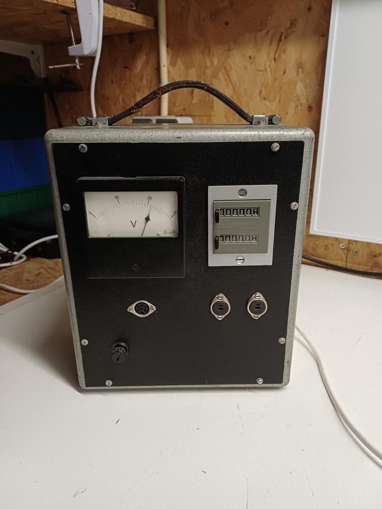 Vintage Elektrisch Voltmeter Apparaat - Hengstler 400, Antiek en Kunst, Ophalen of Verzenden