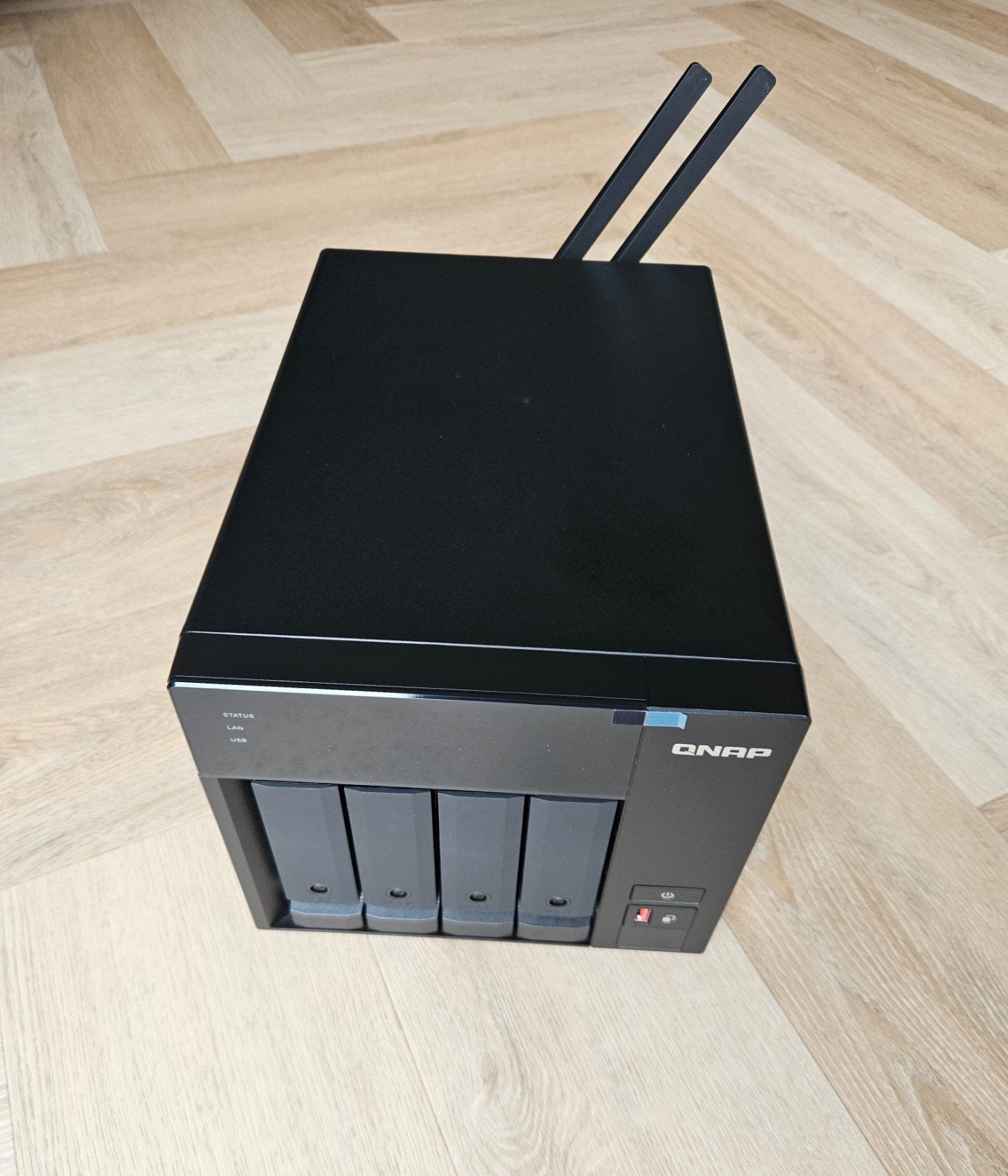 Nieuw! QNAP TS-473A | 16TB HDD | 1TB SSD | 32GB RAM + WiFi, Ophalen, Nieuw