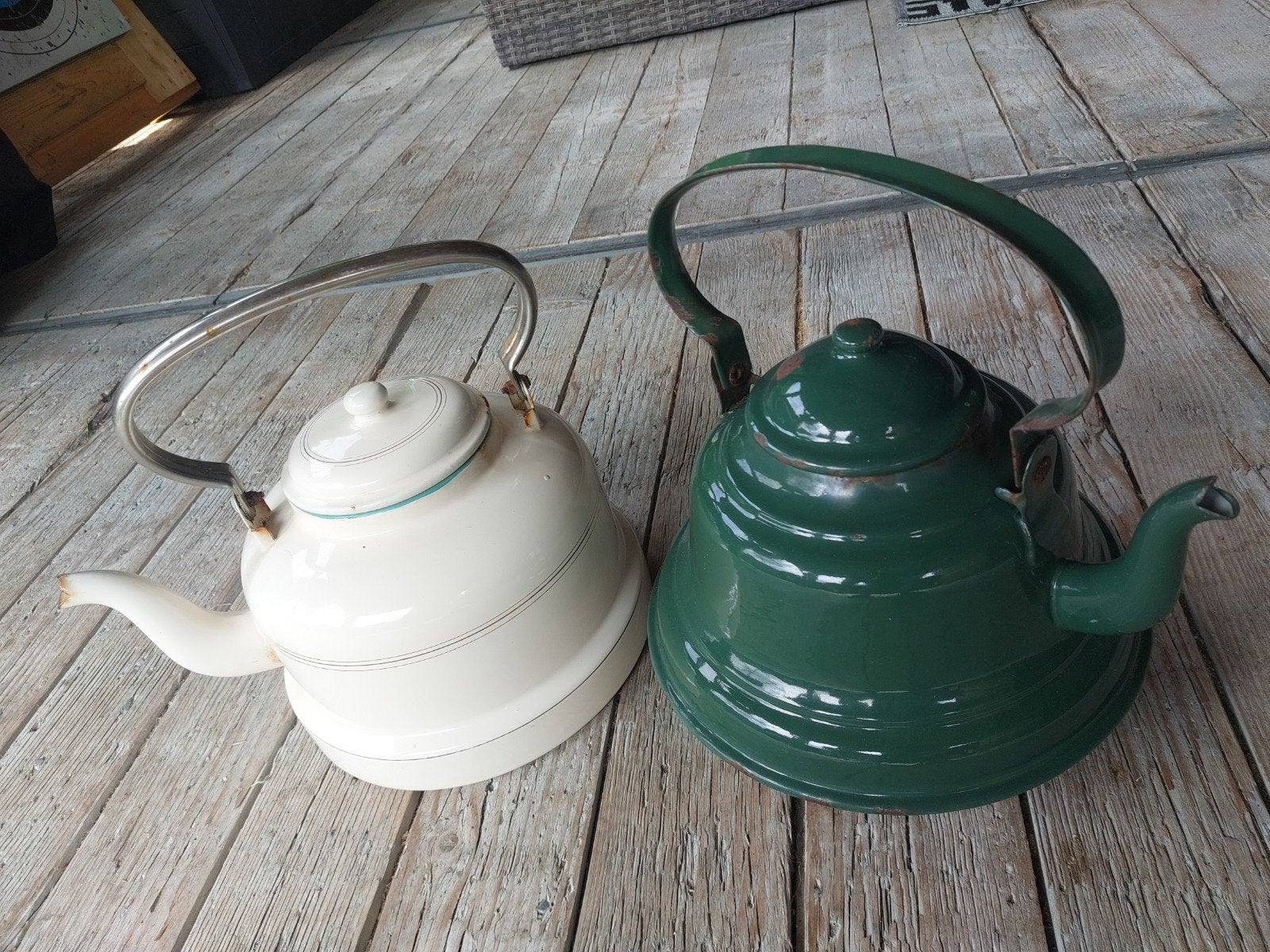 2 Oude Emaille Ketels Jaren '30 - Wit & Groen, Ophalen
