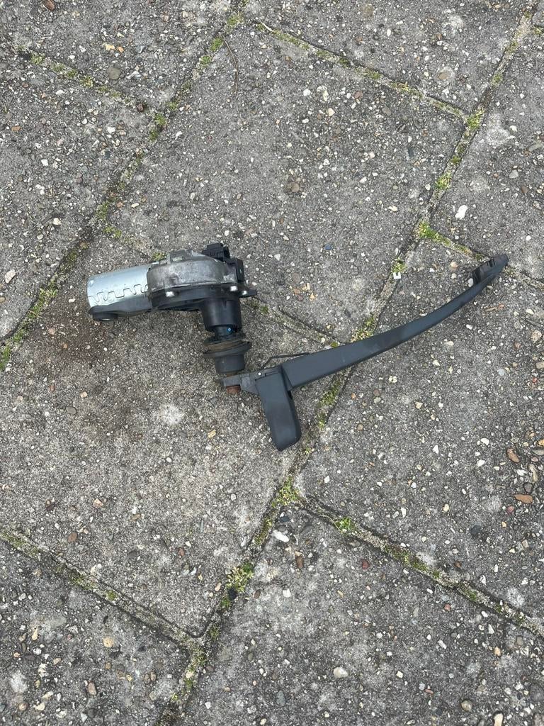 Aangeboden achterruit wisser met motor toyota aygo, Auto-onderdelen, Ruiten en Toebehoren, Ophalen of Verzenden, Toyota