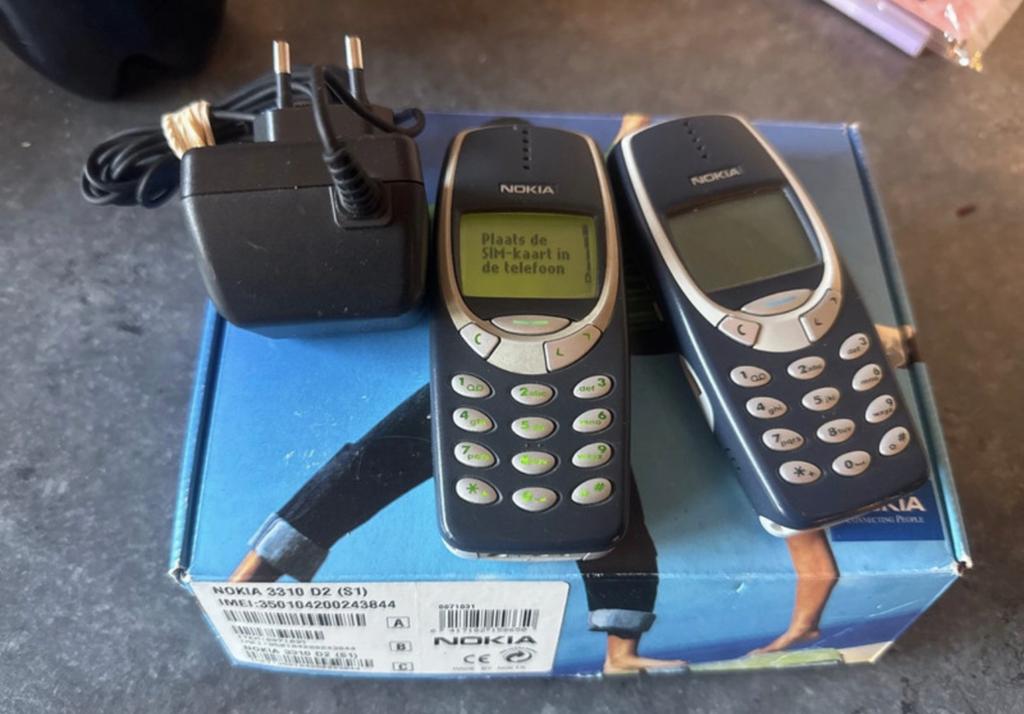 Nokia 3310 compleet in doos de onverwoestbare ., Telecommunicatie, Mobiele telefoons | Hoesjes en Frontjes | Nokia, Zo goed als nieuw
