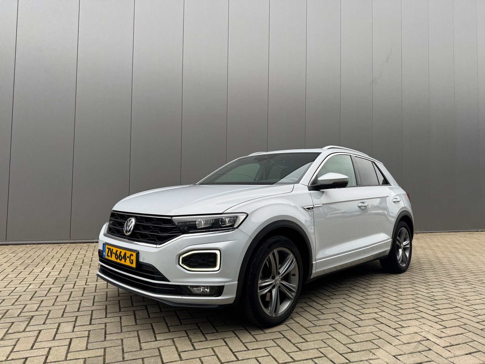Volkswagen T-Roc 2.0 TSI 4Motion | Pano | R-line | Carplay |, Auto's, Automaat, Euro 6, 1984 cc, Overige bekleding