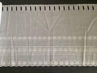 valletje gordijn curtain met borduursel 300 x 34 cm katoen, Ophalen, Wit, Nieuw, 200 cm of meer