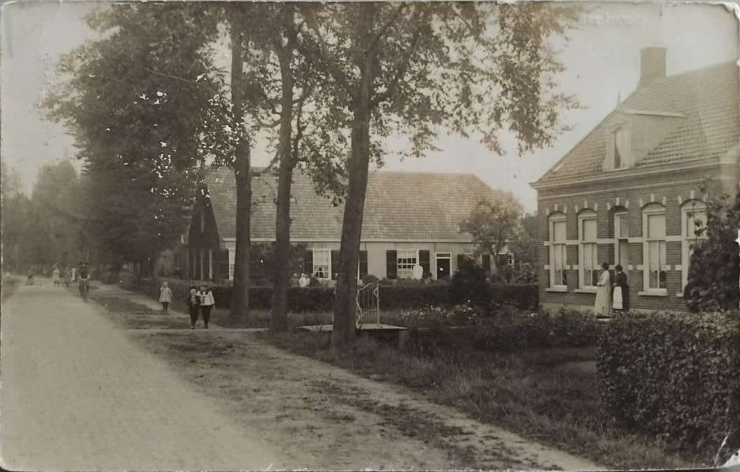 Fotokaart 's-Gravenmoer (NB) – Dorpstraat 1923, Verzenden, 1920 tot 1940, Gelopen, Noord-Brabant