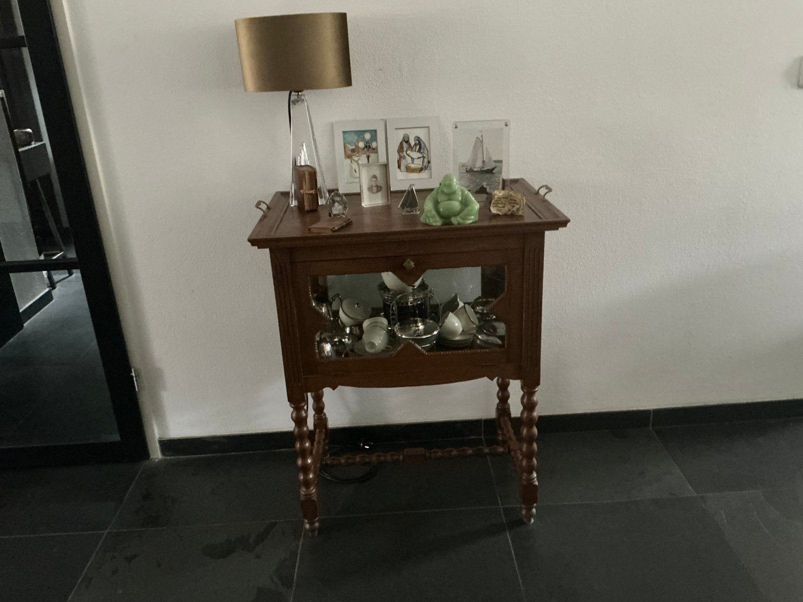 Theekastje antiek, Ophalen