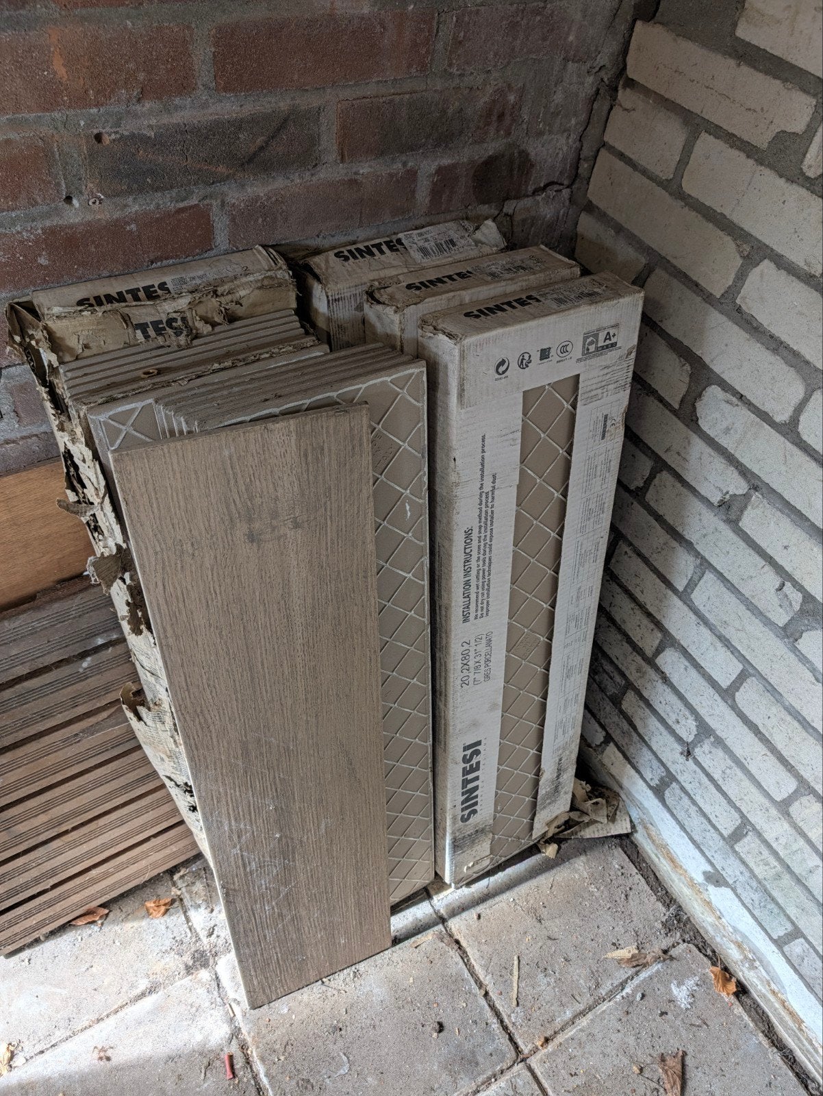 Gratis af te halen 6m2 laminaat tegels, Ophalen, 30 cm of meer, Steen of Klei, Nieuw