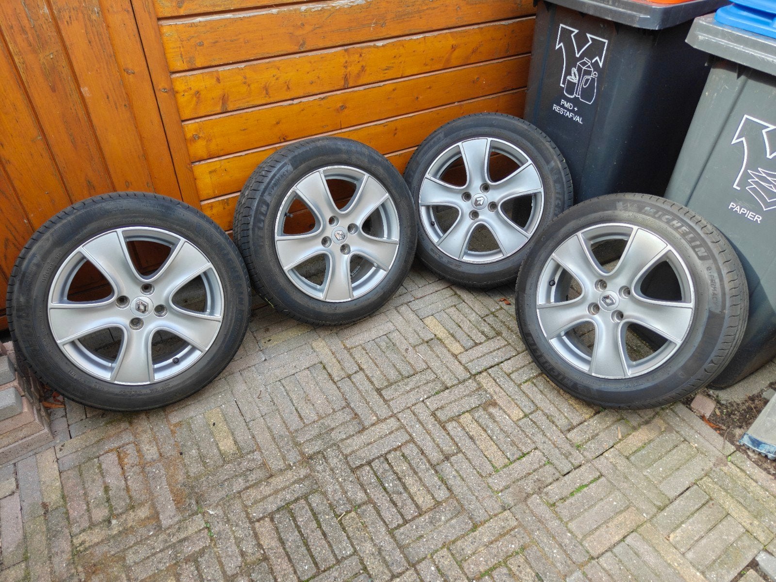 Nieuwe Michelin! 16" Origineel Renault Clio IV 195/55R16 91H, Auto-onderdelen, 16 inch, Banden en Velgen, Nieuw, Ophalen of Verzenden