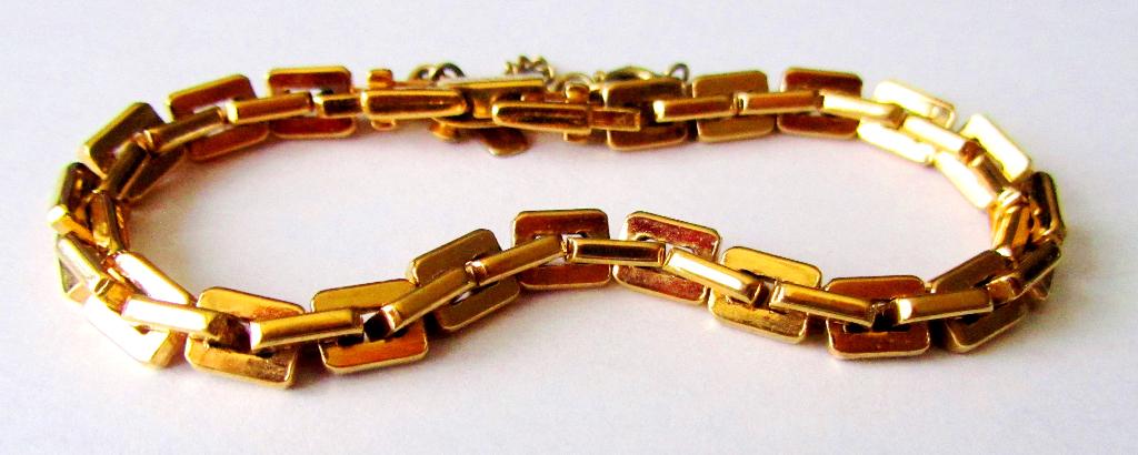 Prachtige Vintage Monet armband 18K verguld, Ophalen, Zo goed als nieuw, Goud, Staal