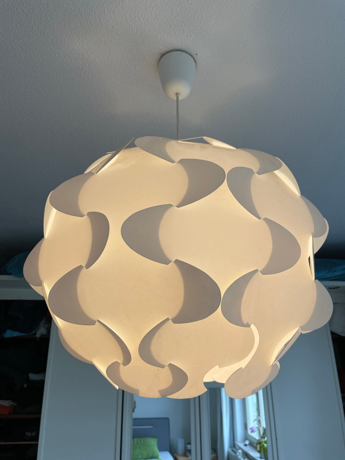 IKEA Maskros hanglamp - Witte designlamp, Huis en Inrichting, Ophalen, Zo goed als nieuw, Kunststof