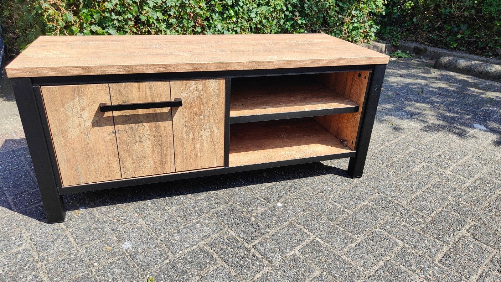 Modern tv-meubel met opbergruimte, Gebruikt, 100 tot 150 cm, Modern, Industrieel, Minder dan 100 cm