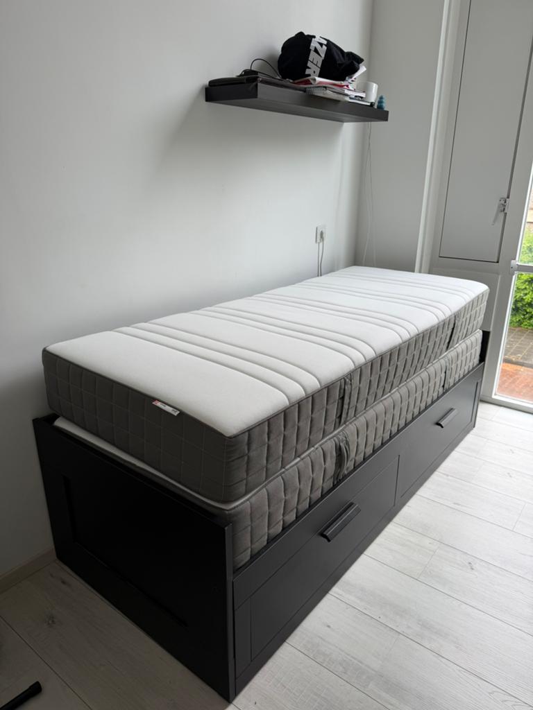 Bedbank uitklap BRIMNES 80x200 naar 160x200, Ophalen, Verstelbaar, Zwart, Tweepersoons