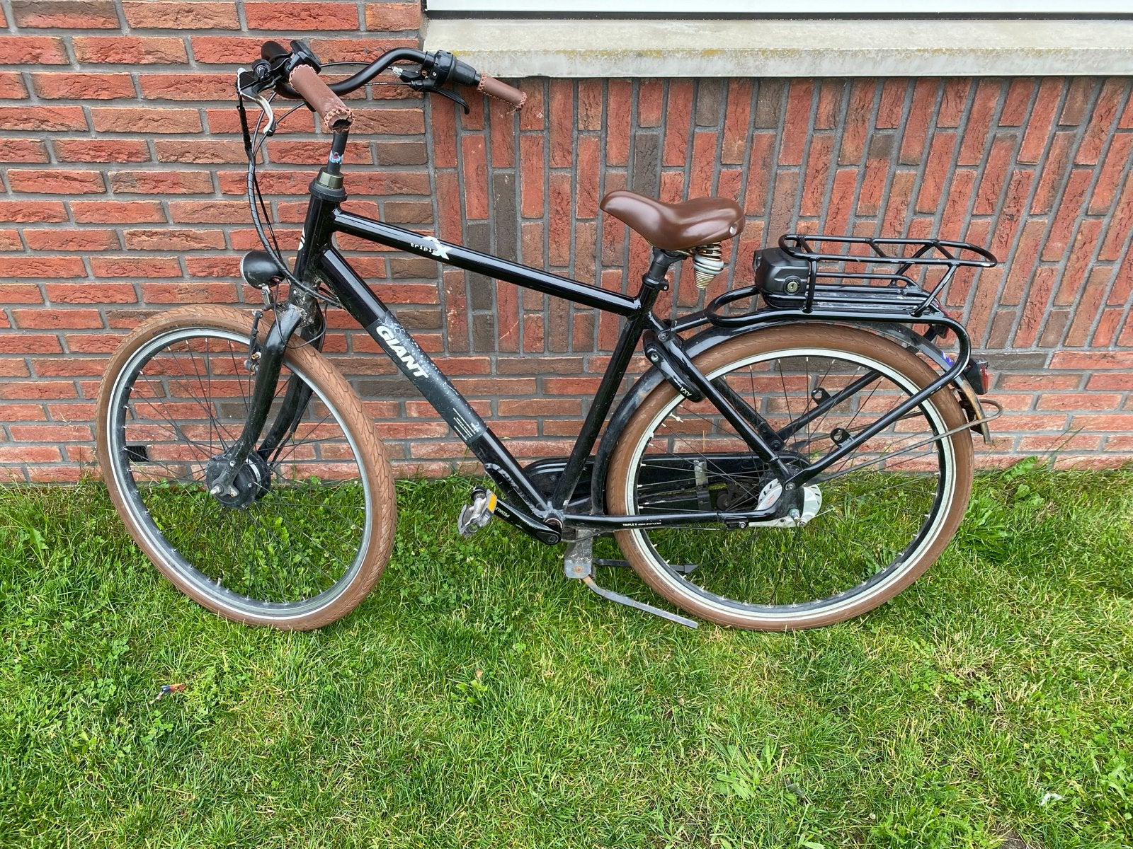 Giant Triple X herenfiets - Zwart, Inclusief Accu en Lader, Minder dan 30 km per accu, Gebruikt, 55 tot 59 cm, Giant