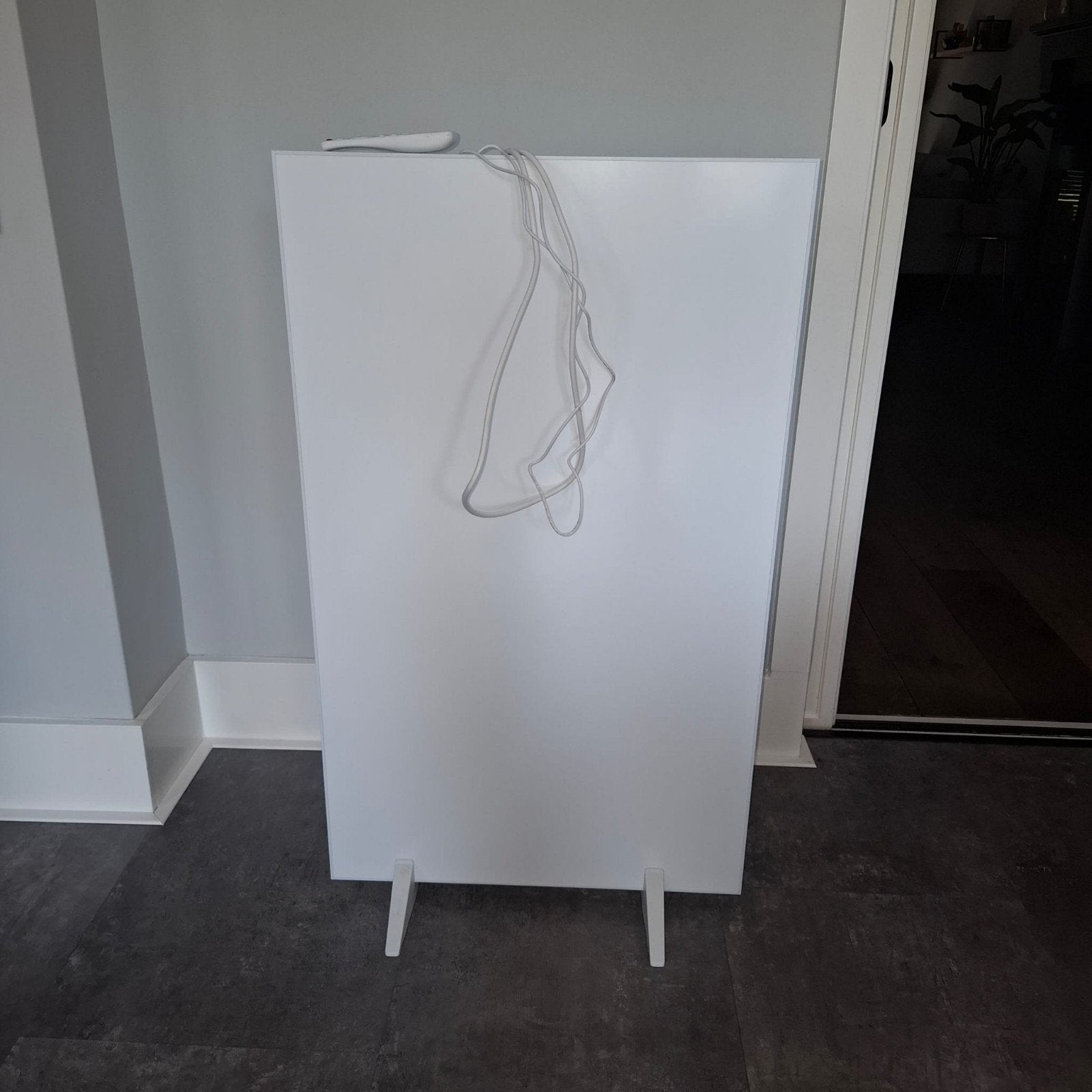Elektrische verwarming / infrarood paneel 600W, Ophalen, 500 tot 800 watt, Radiator, Zo goed als nieuw