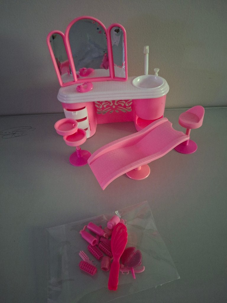 vintage barbie Lucky 1989 kapsalon schoonheidssalon, Ophalen of Verzenden, Gebruikt, Barbie