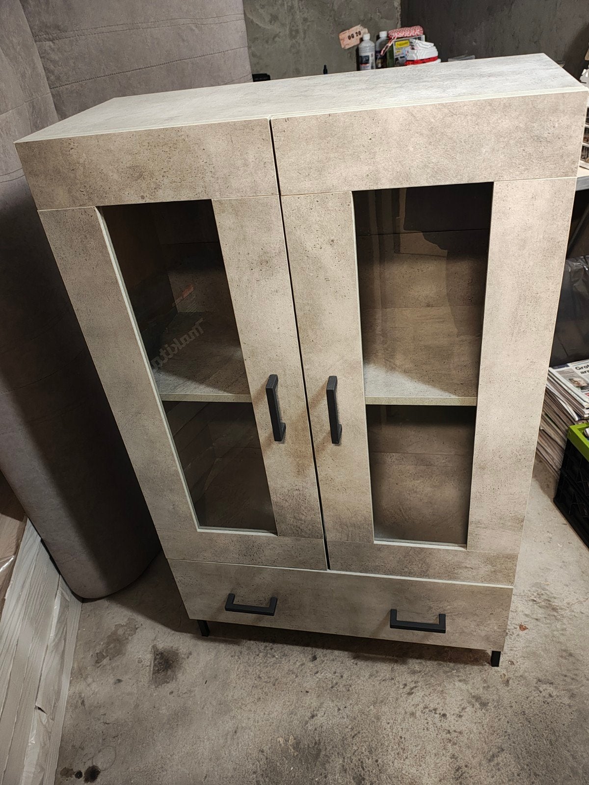 Mooi klein vitrinekastje lichtgrijs met lade (gelijmd), Huis en Inrichting, Kasten | Vitrinekasten, Ophalen, Minder dan 50 cm