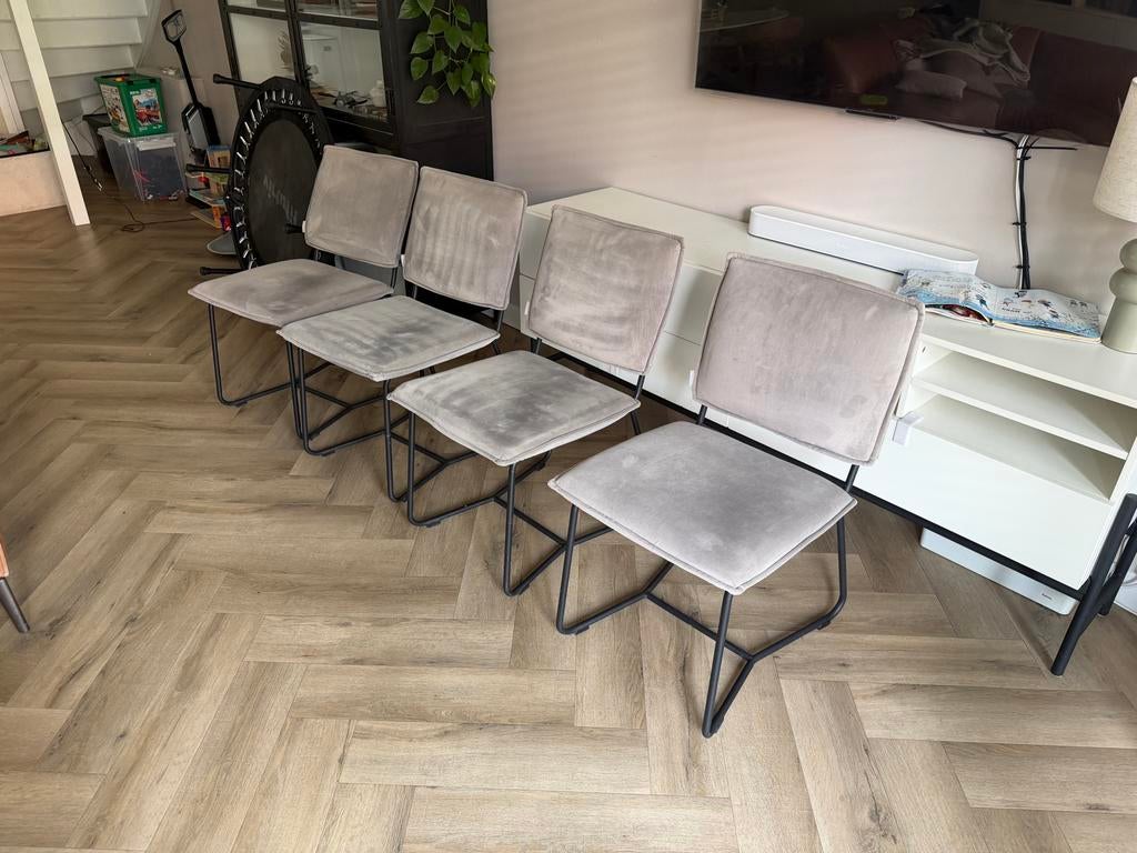4 fluwelen eetkamerstoelen van de Troubadour, Huis en Inrichting, Stoelen, Ophalen, Gebruikt, Vier, Stof