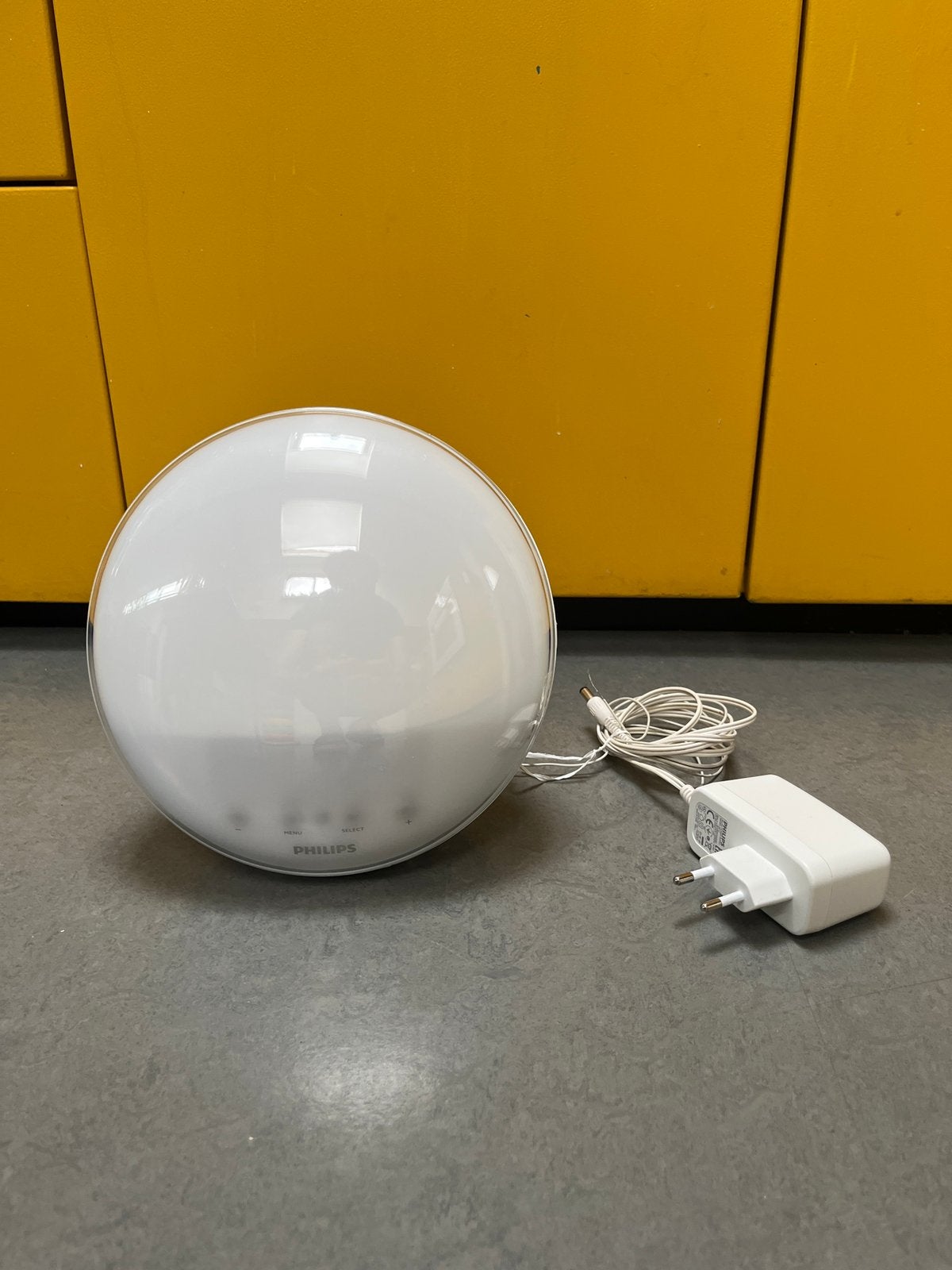 Philips HF3531 Wake-up Light - Wekker met lichtsimulatie, Ophalen of Verzenden, Zo goed als nieuw, Digitaal