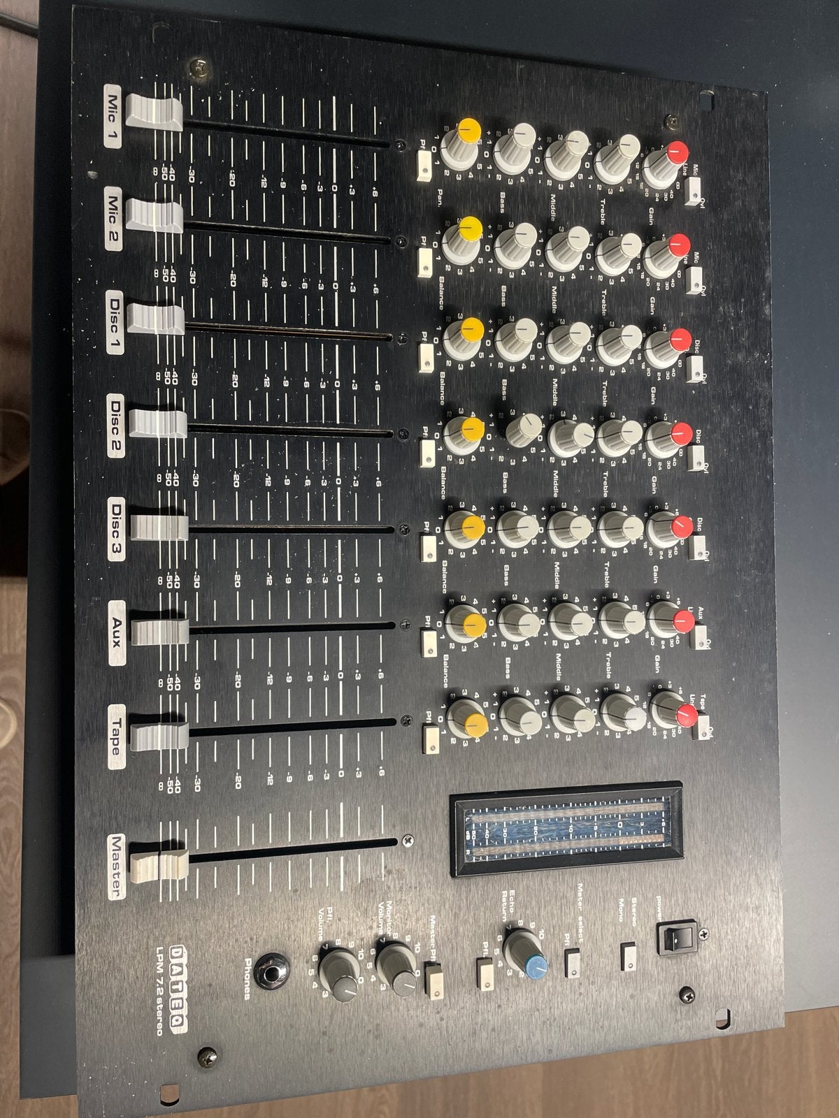 Dateq LPM 7.2 Stereo Mengpaneel - Sommige functies defect, Muziek en Instrumenten, Mengpanelen, Ophalen, Gebruikt, 10 tot 20 kanalen