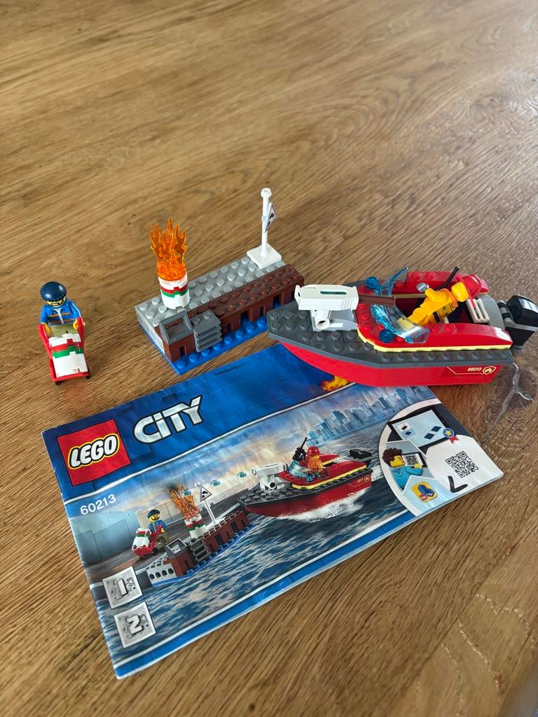 LEGO City 60213 Brandweer Havenbrand Compleet Set, Ophalen of Verzenden, Zo goed als nieuw
