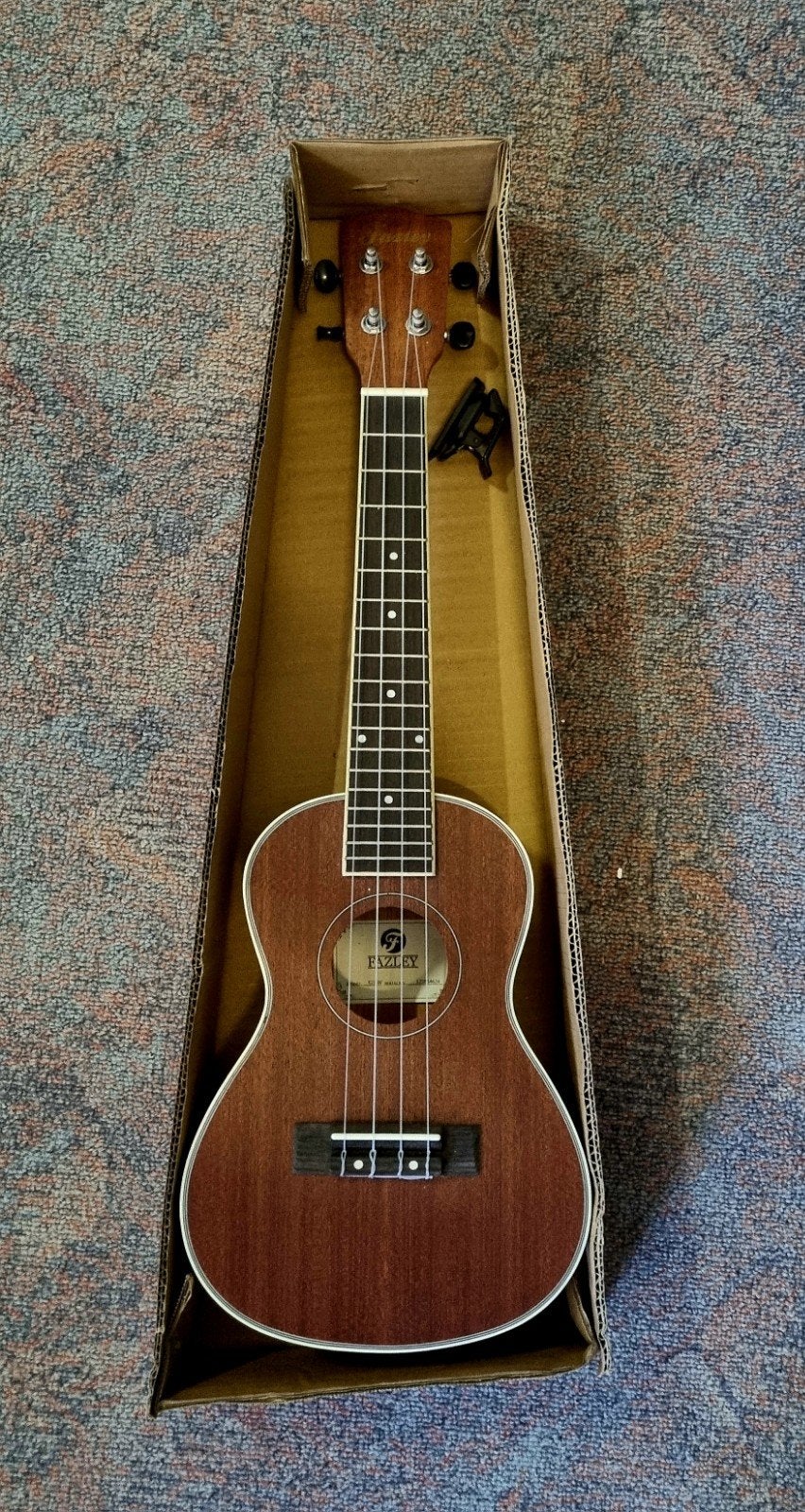 Fazley Ukulele - Zo goed als nieuw, Ophalen of Verzenden, Zo goed als nieuw, Overige typen