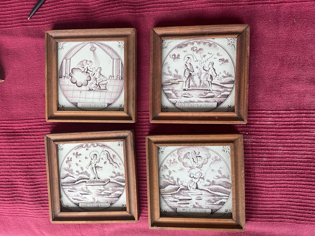 Set van 4 antieke Bijbelse tegels in houten lijst, Antiek en Kunst, Antiek | Wandborden en Tegels, Ophalen of Verzenden