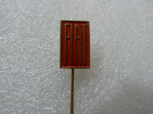 Vintage Fiat Speldje - Rood Emaille Pin, Ophalen of Verzenden, Gebruikt, Merk, Speldje of Pin