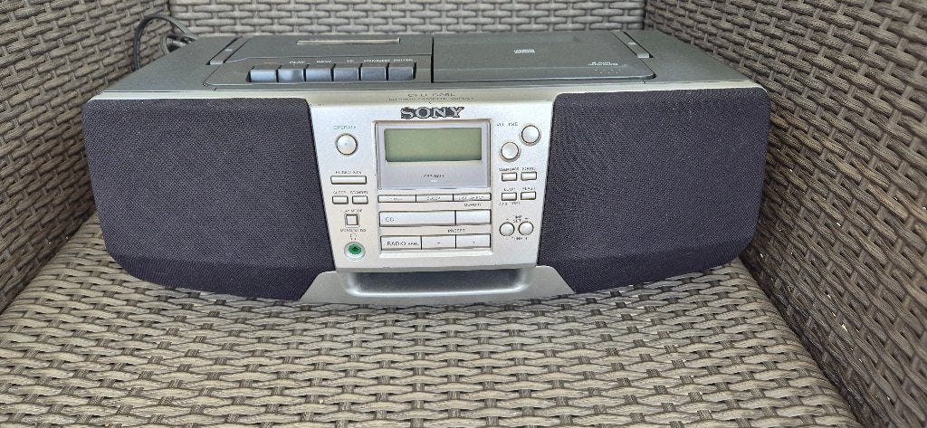 grote Sony CFD- S28L hand radio, cd en cassetterecorder, Ophalen of Verzenden, Gebruikt, Radio