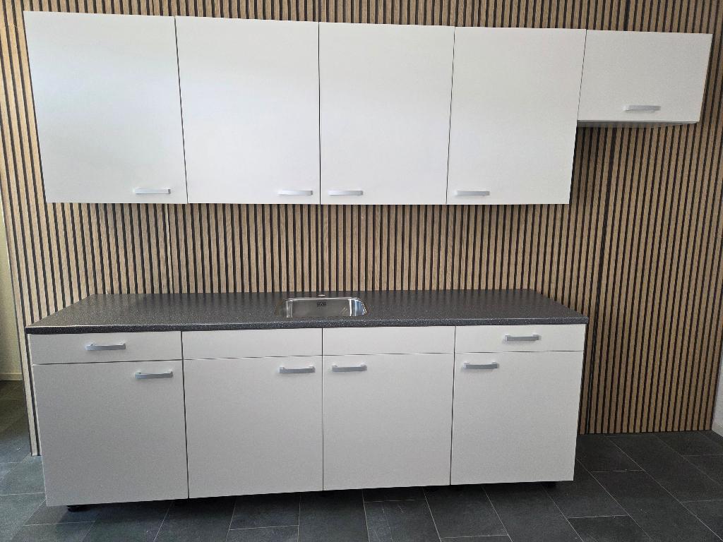 Bruynzeel Keuken 240 cm SALE – Nieuw compleet € 1.795, Huis en Inrichting, Overige kleuren, Enkelwandige keuken, Zo goed als nieuw