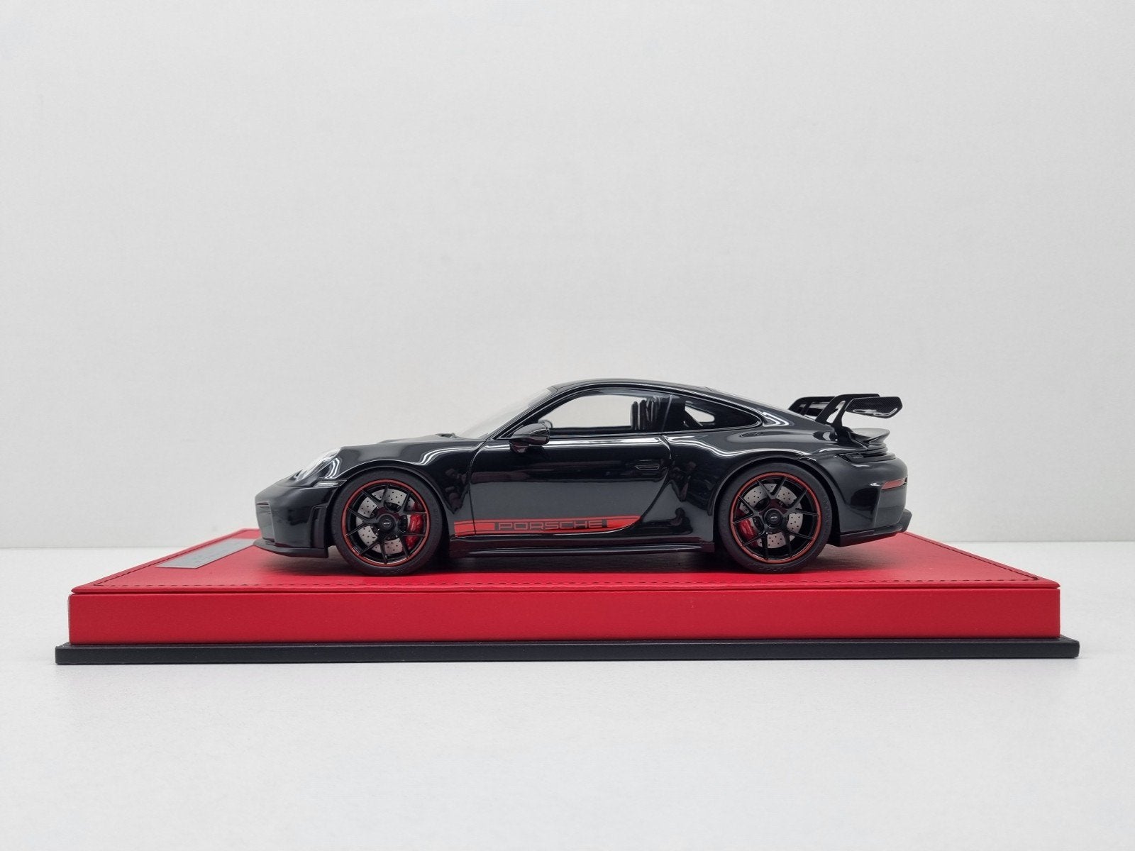 Ivy Merit
Porsche 911 (992) GT3 1/20 1:18 Nieuw, Hobby en Vrije tijd, Modelauto's | 1:18, Ophalen of Verzenden, Nieuw, Auto